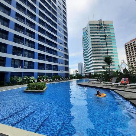 Stylish&Comfort Unit With Balcony In Air Makati Makati City ภายนอก รูปภาพ