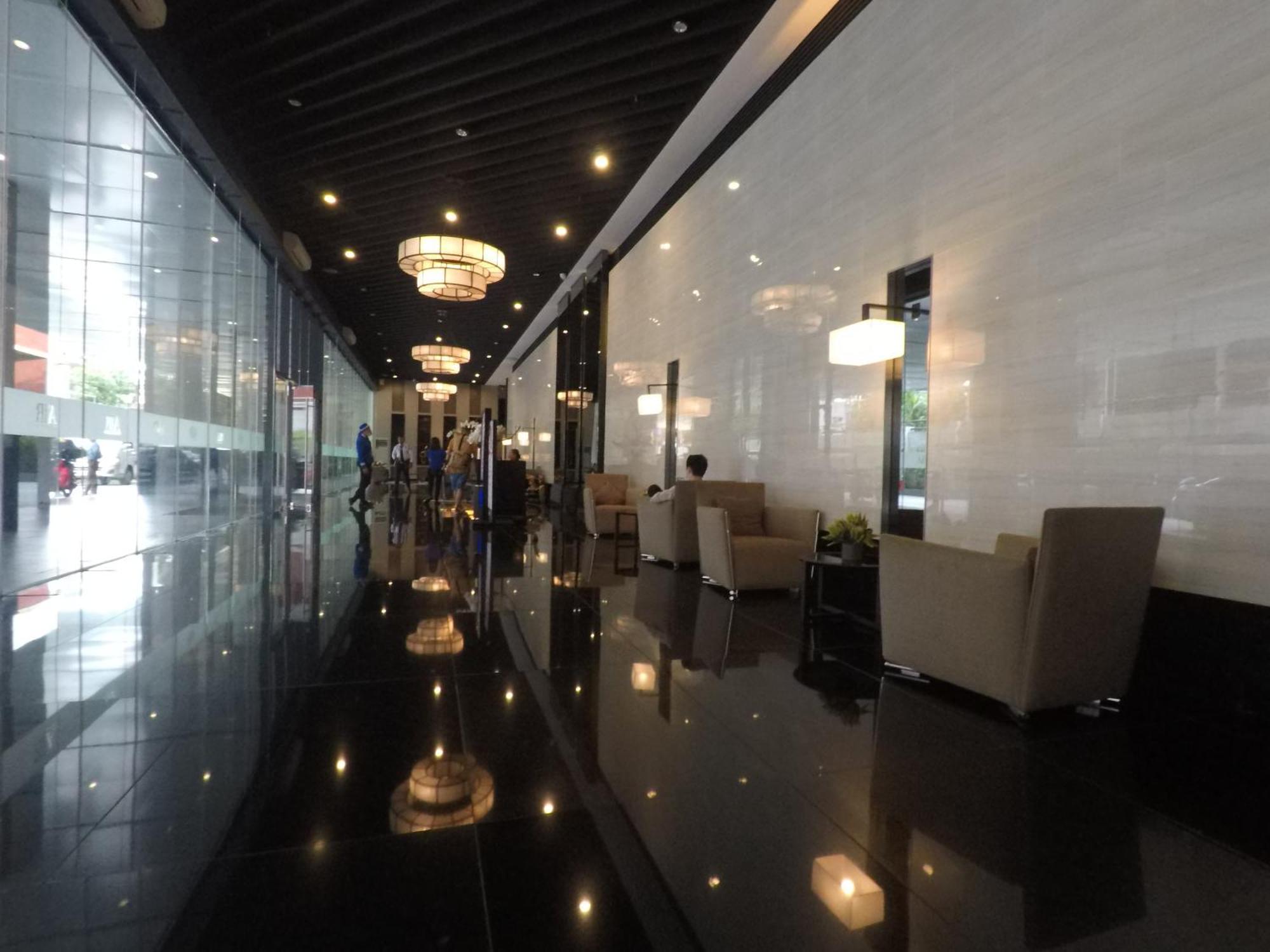 Stylish&Comfort Unit With Balcony In Air Makati Makati City ภายนอก รูปภาพ