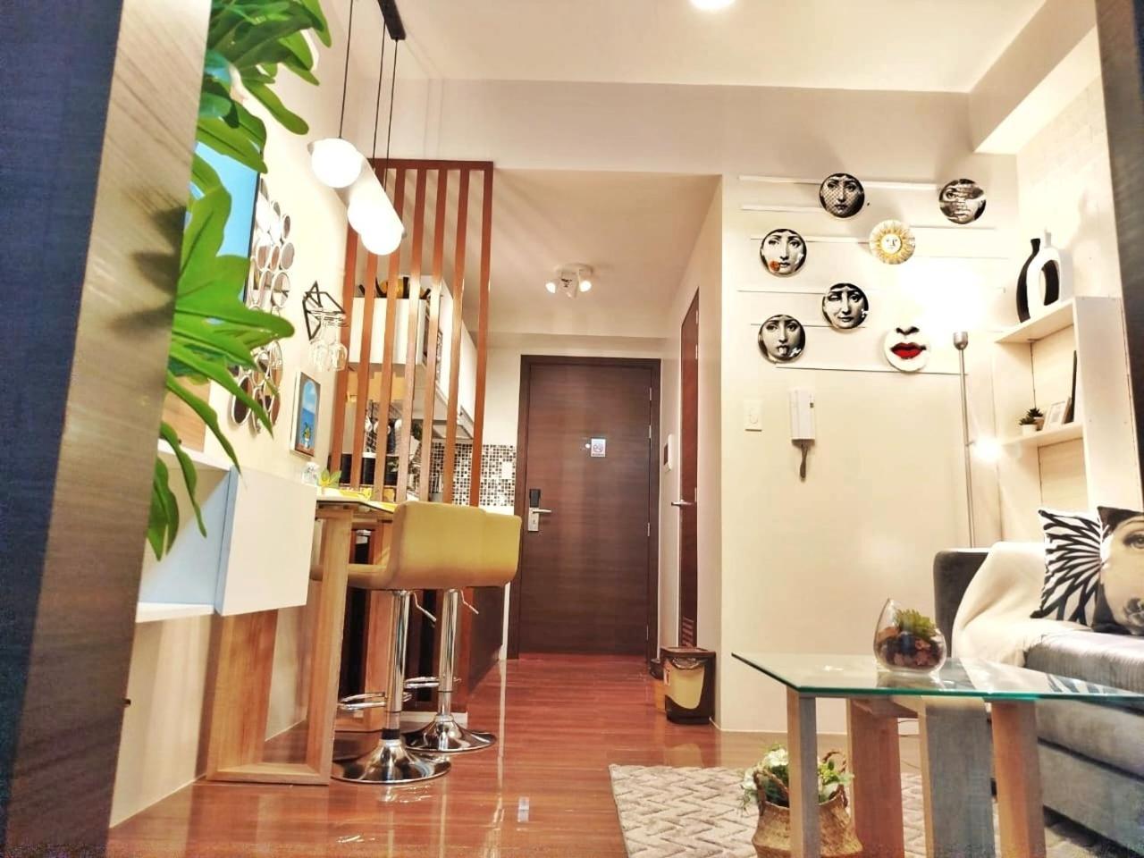 Stylish&Comfort Unit With Balcony In Air Makati Makati City ภายนอก รูปภาพ
