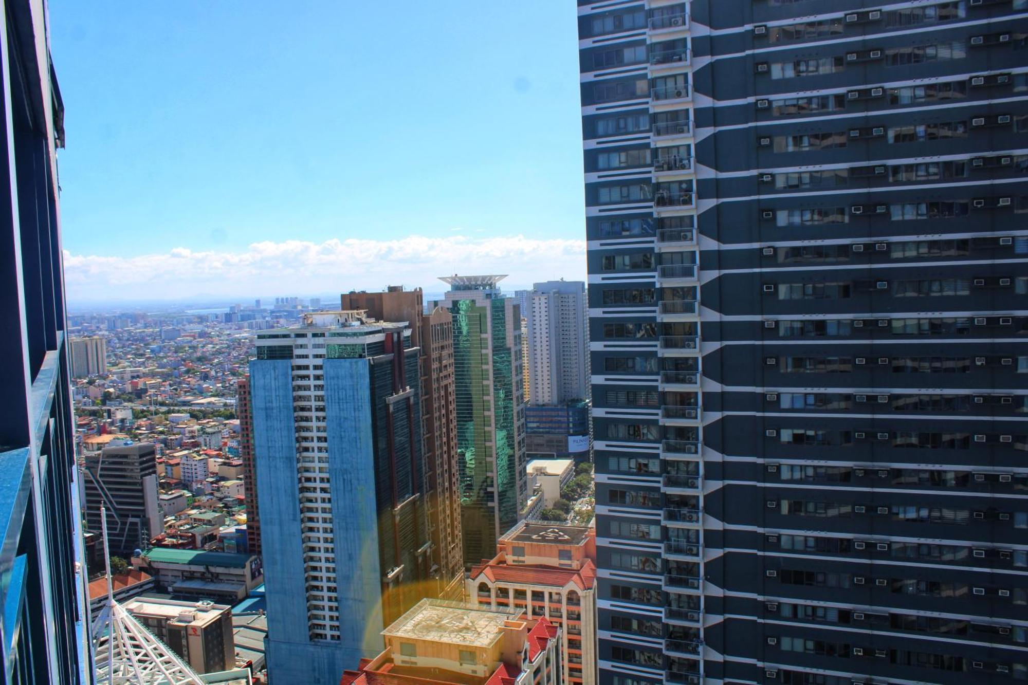 Stylish&Comfort Unit With Balcony In Air Makati Makati City ภายนอก รูปภาพ